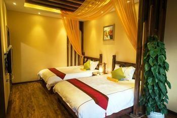 Lijiang Banshan Yunfu Boutique Hostel Dış mekan fotoğraf